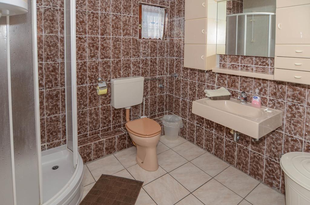 Apartments Kati Orebić Стая снимка