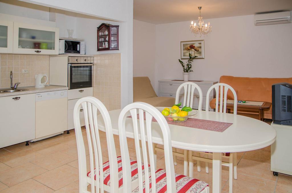 Apartments Kati Orebić Стая снимка