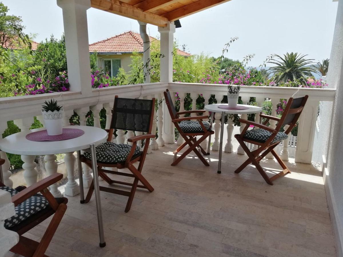 Apartments Kati Orebić Екстериор снимка