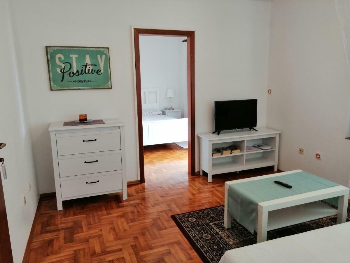 Apartments Kati Orebić Екстериор снимка